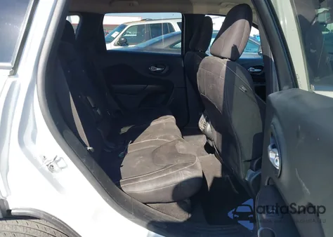 2015 Jeep Cherokee Latitude из США, поврежденный, VIN 1C4PJLCB1FW596283